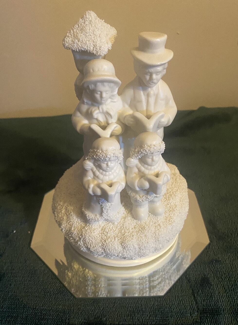 Vintage Christmas Caroler Family On Partylite Mirrored Base